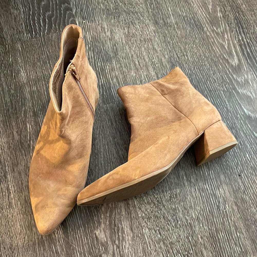 Target boots - Picture 1 of 1